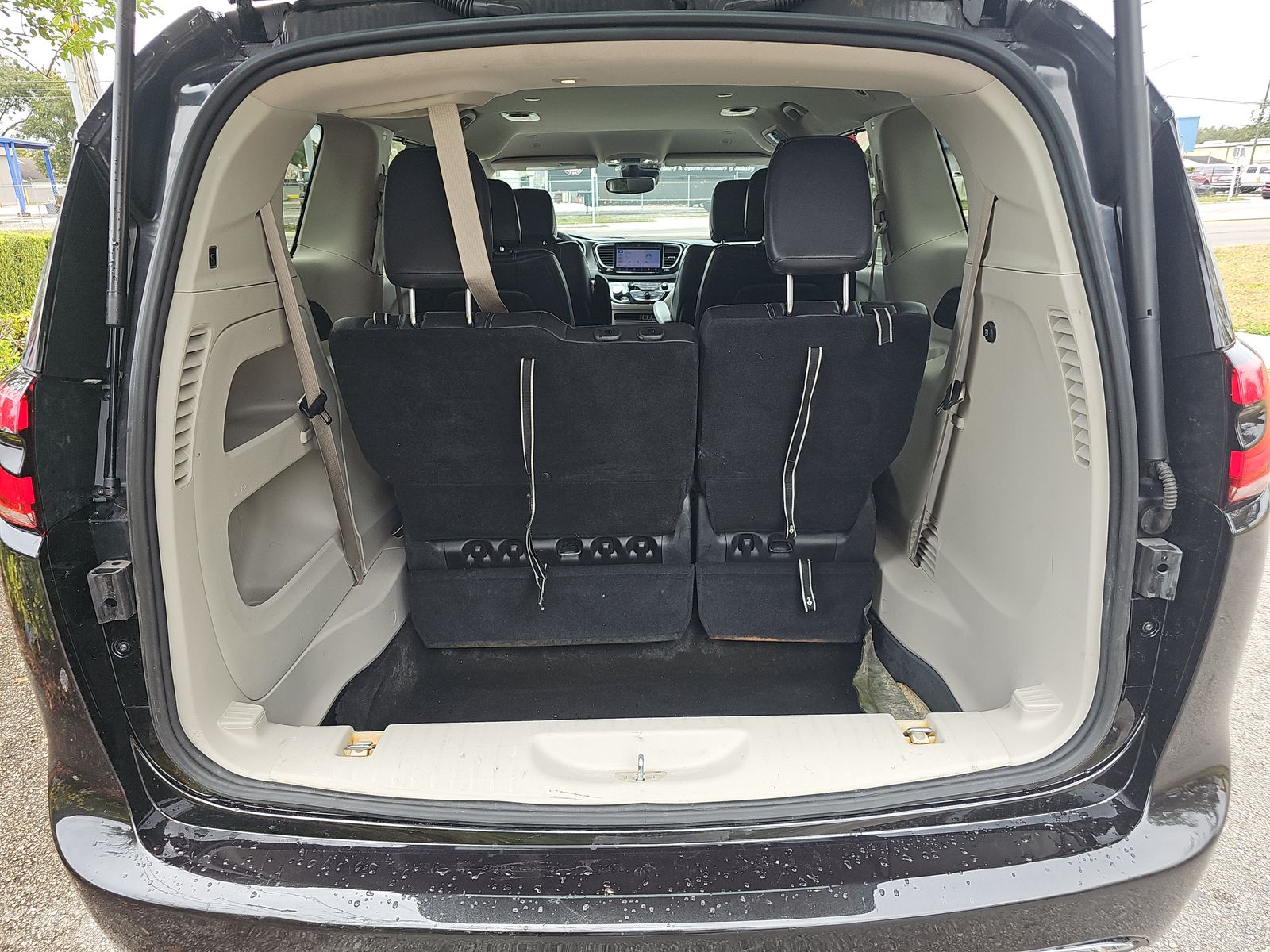 2022 Chrysler Pacifica Touring L FWD