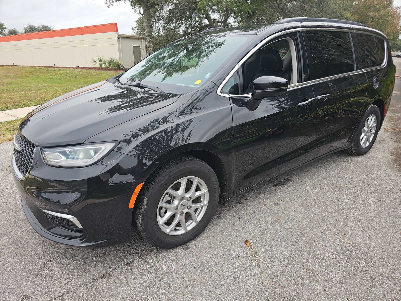 2022 Chrysler Pacifica Touring L FWD
