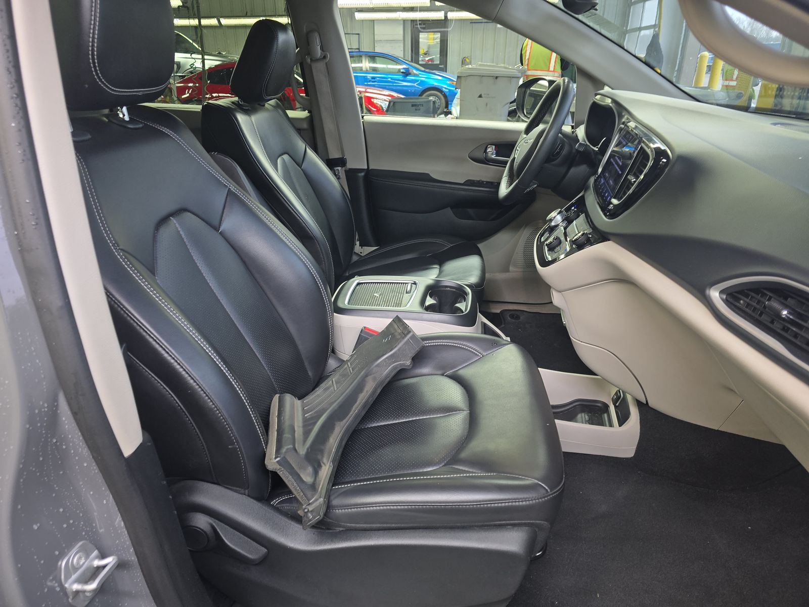 2023 Chrysler Pacifica Touring L FWD