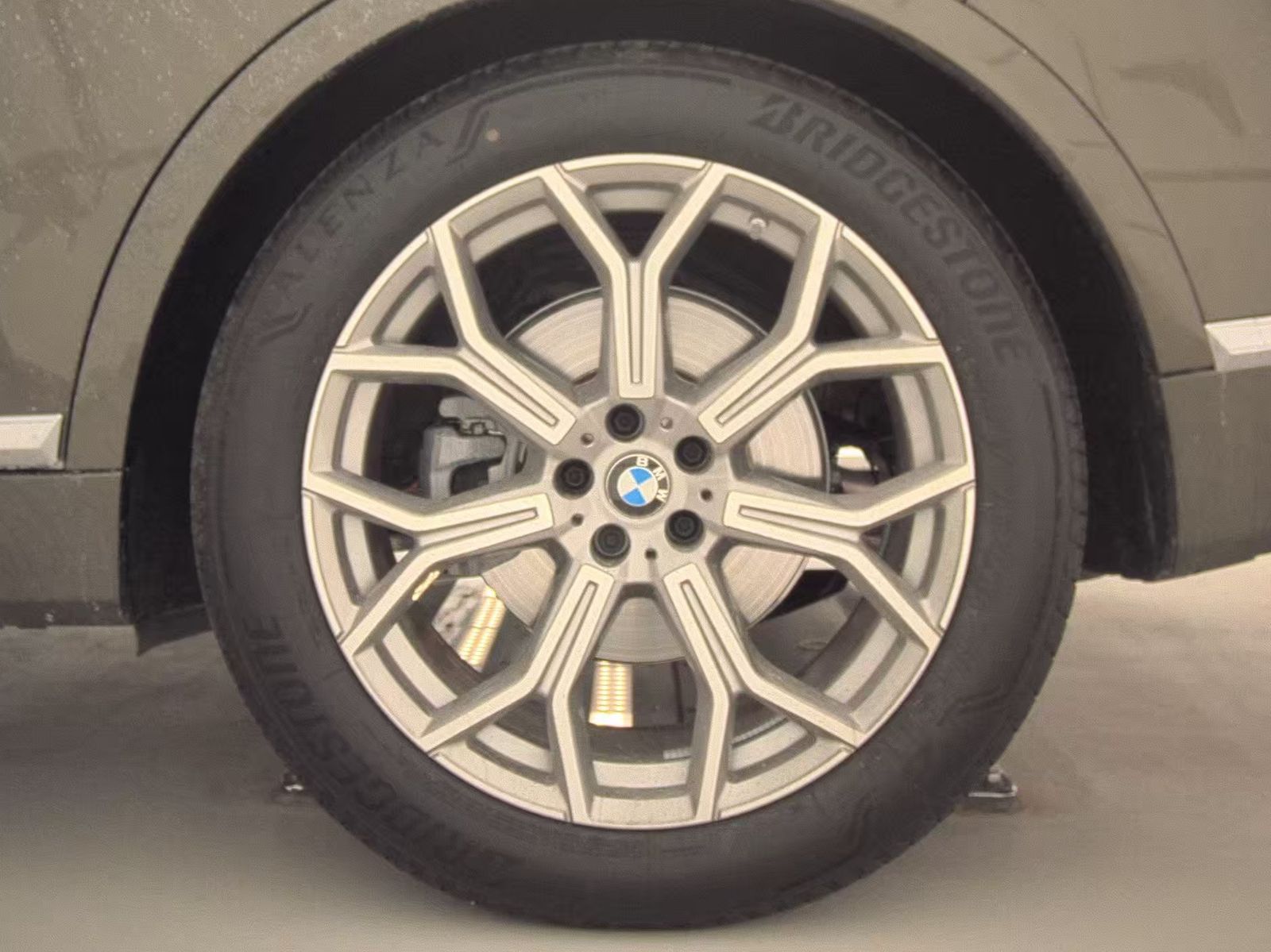 2025 BMW X7 xDrive40i AWD