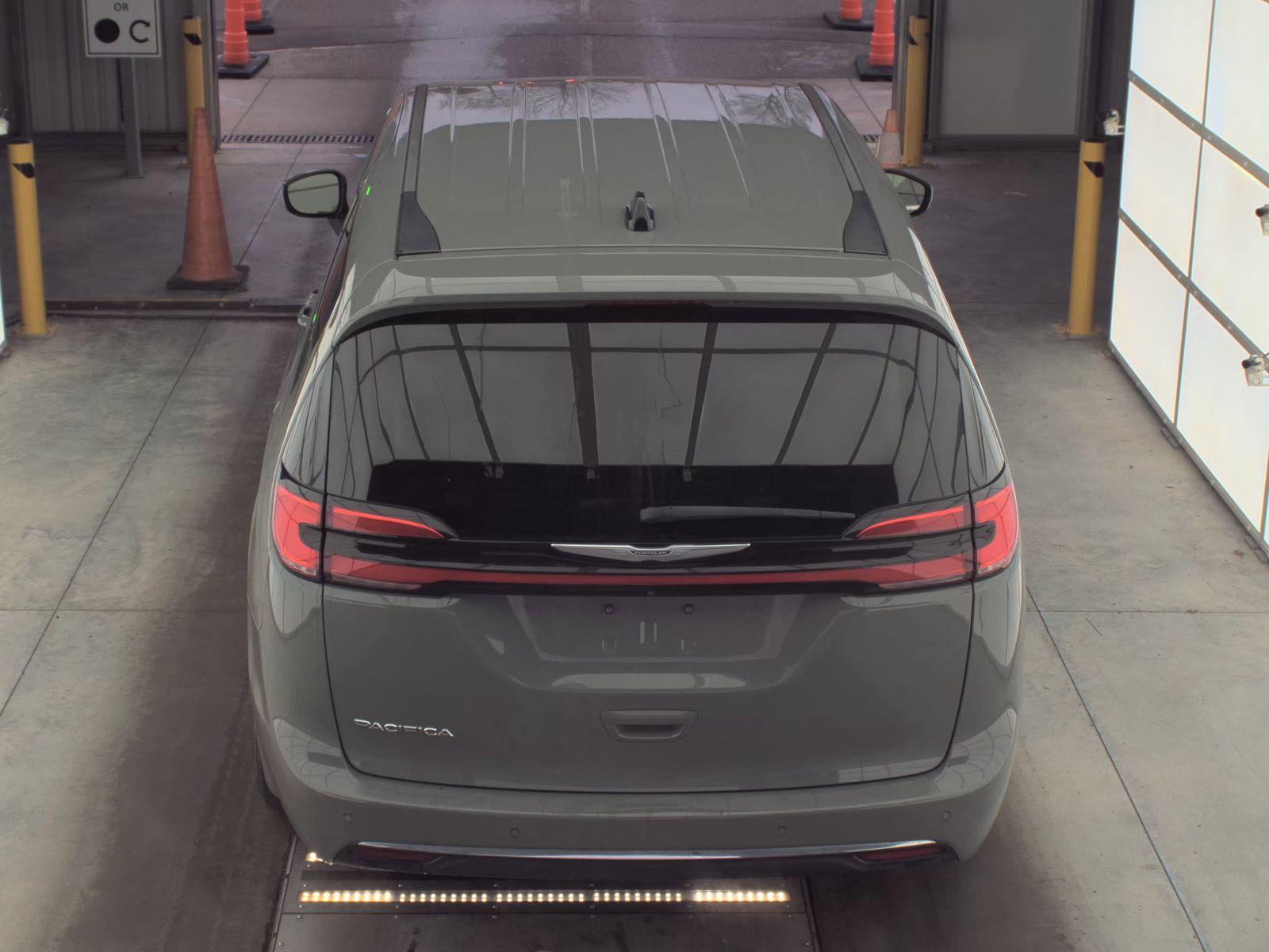 2023 Chrysler Pacifica Touring L FWD