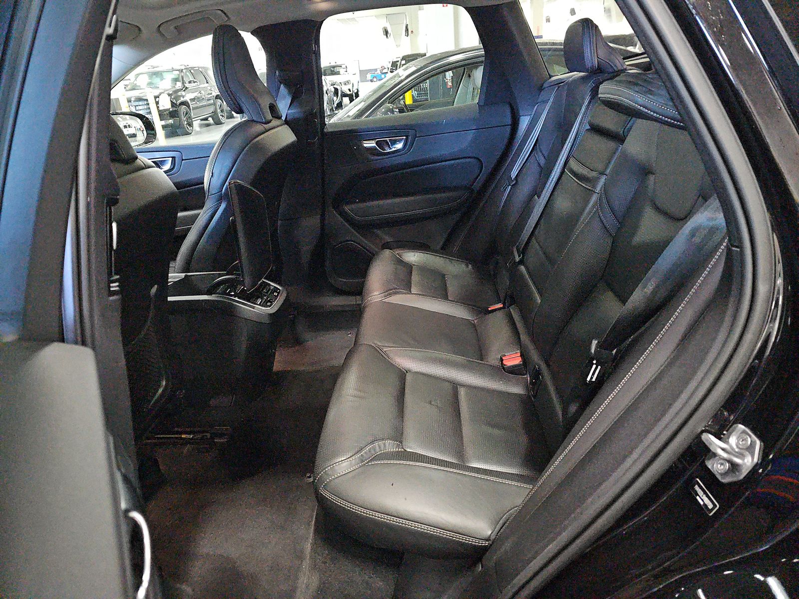 2021 Volvo XC60 T5 Inscription FWD