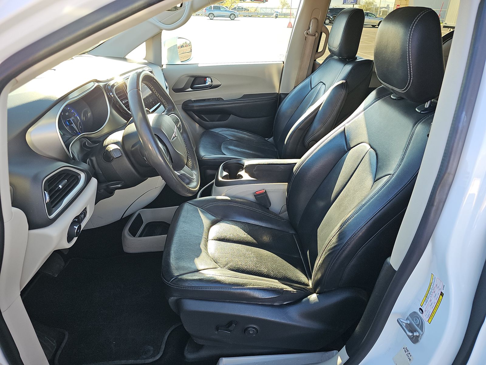 2022 Chrysler Pacifica Touring L FWD