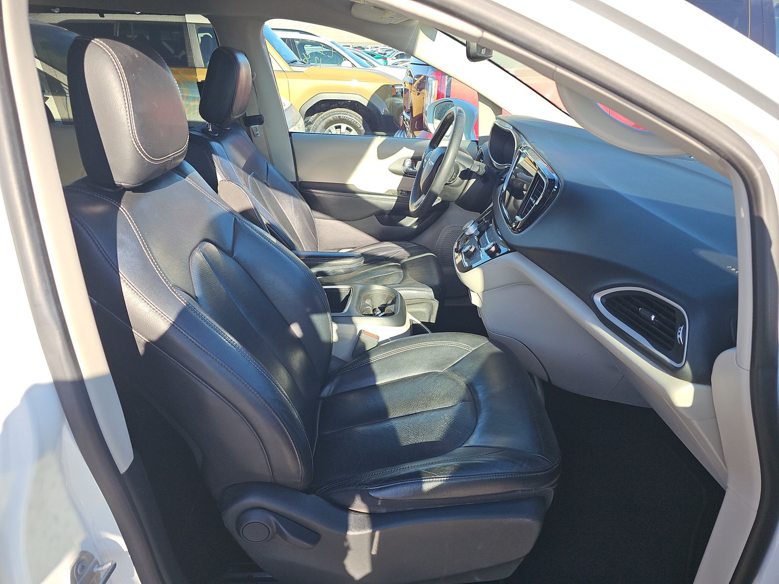 2022 Chrysler Pacifica Touring L FWD