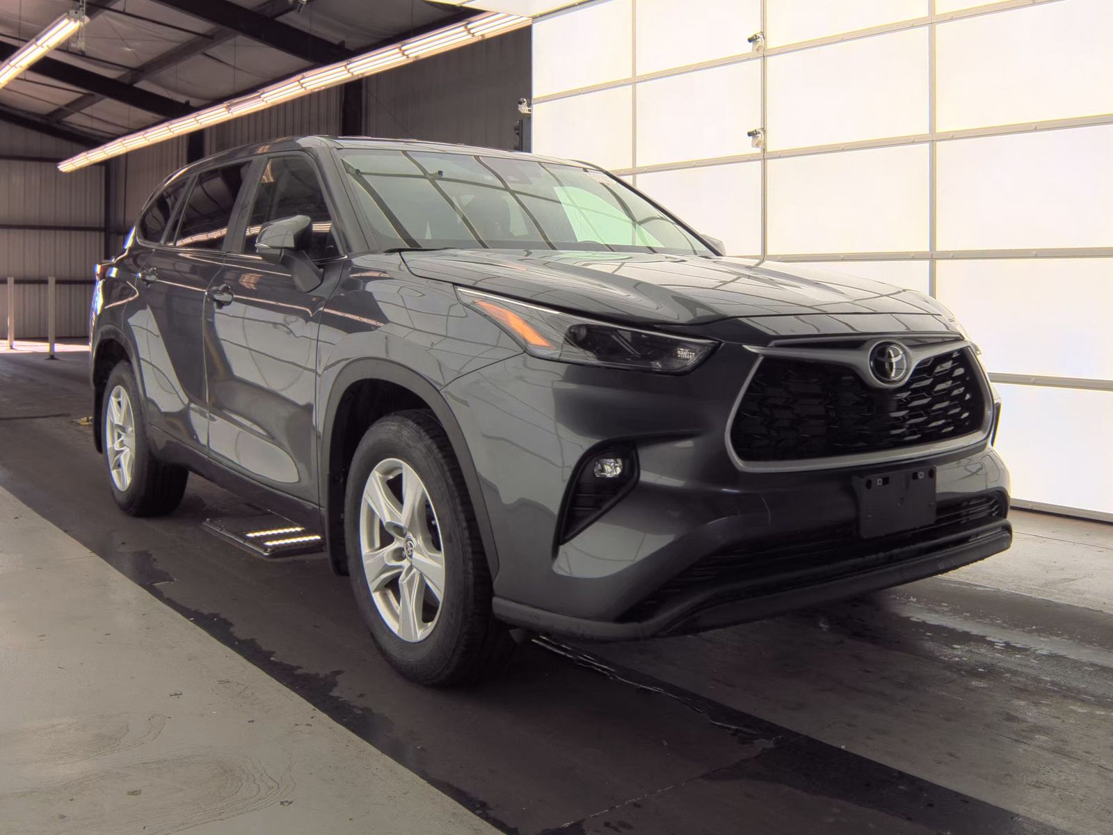 2024 Toyota Highlander LE AWD