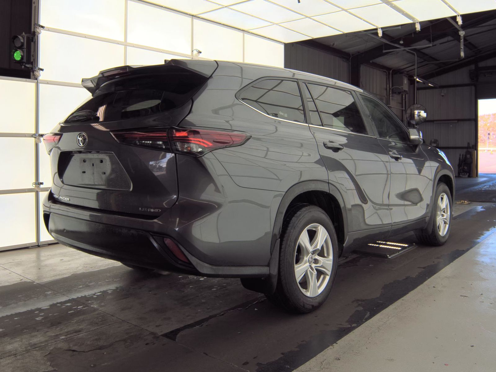 2024 Toyota Highlander LE AWD