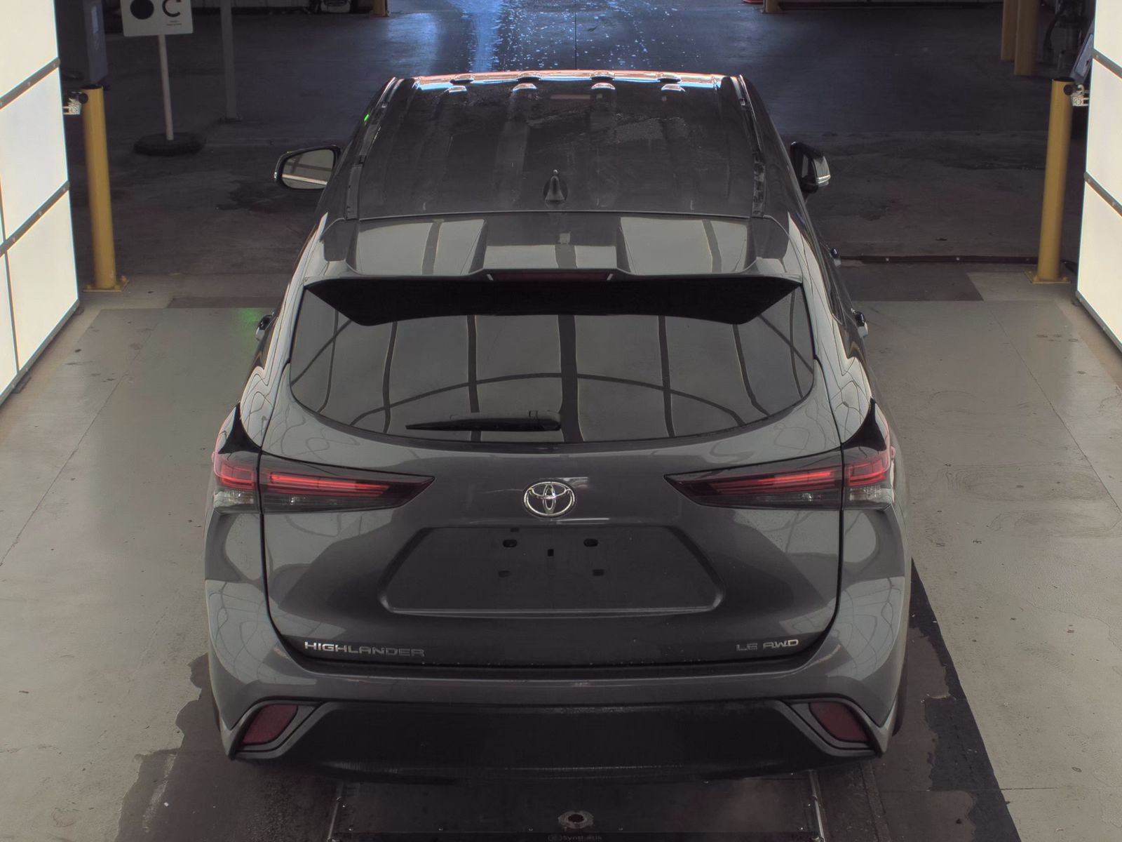 2024 Toyota Highlander LE AWD