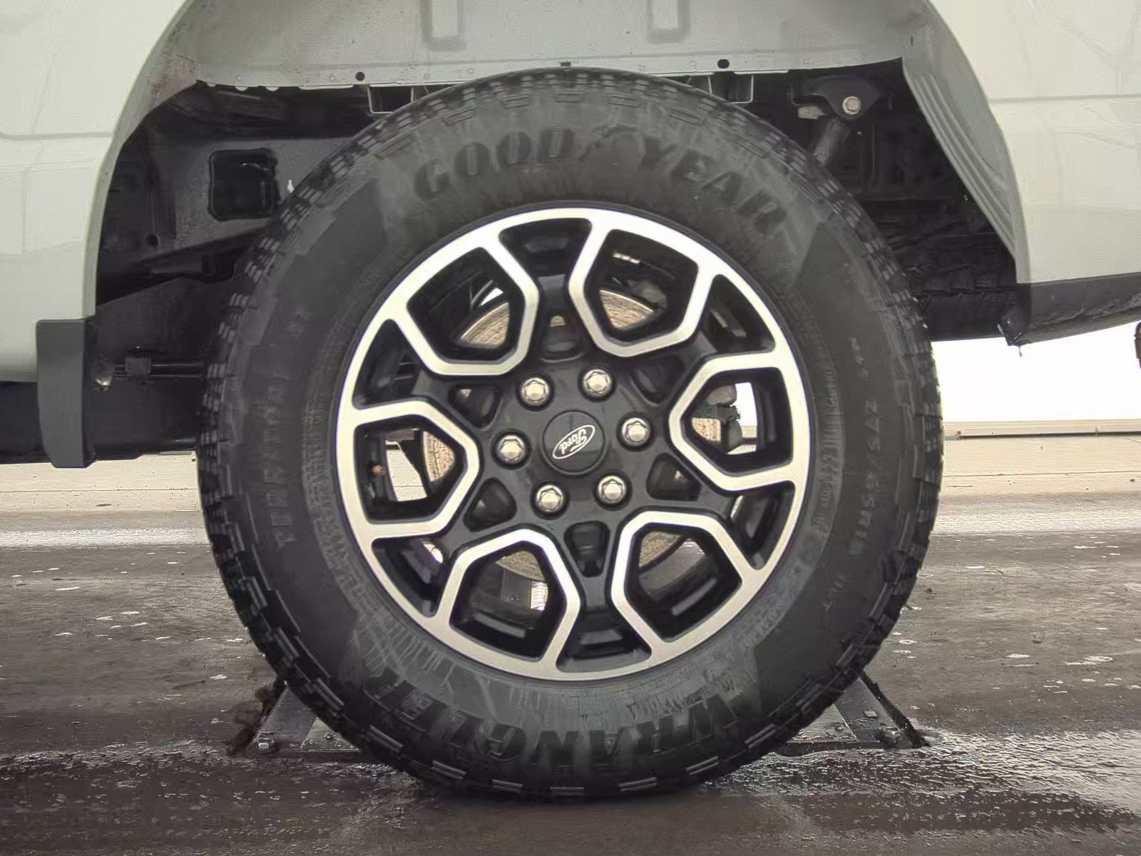 2023 Ford F-150 Hybrid XLT AWD