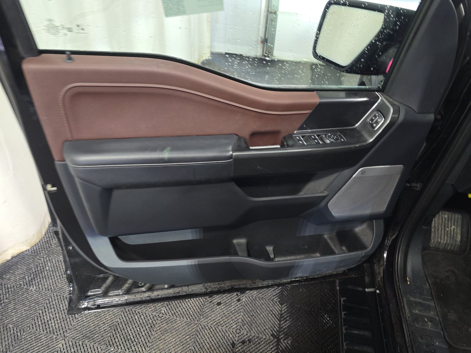 2023 Ford F-150 Lariat AWD