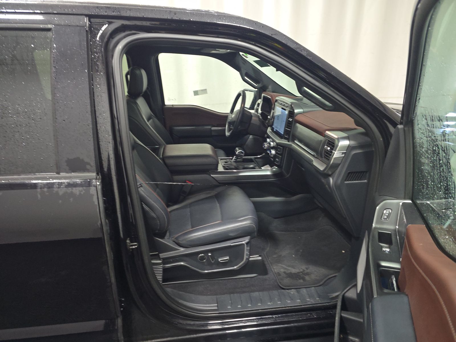 2023 Ford F-150 Lariat AWD