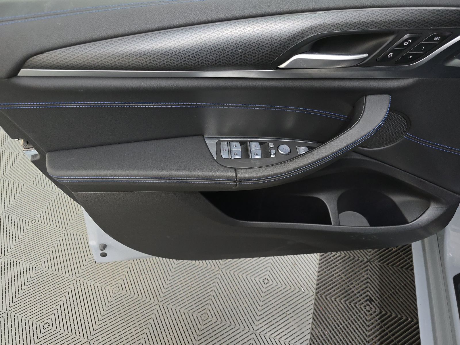 2022 BMW X4 M40i AWD