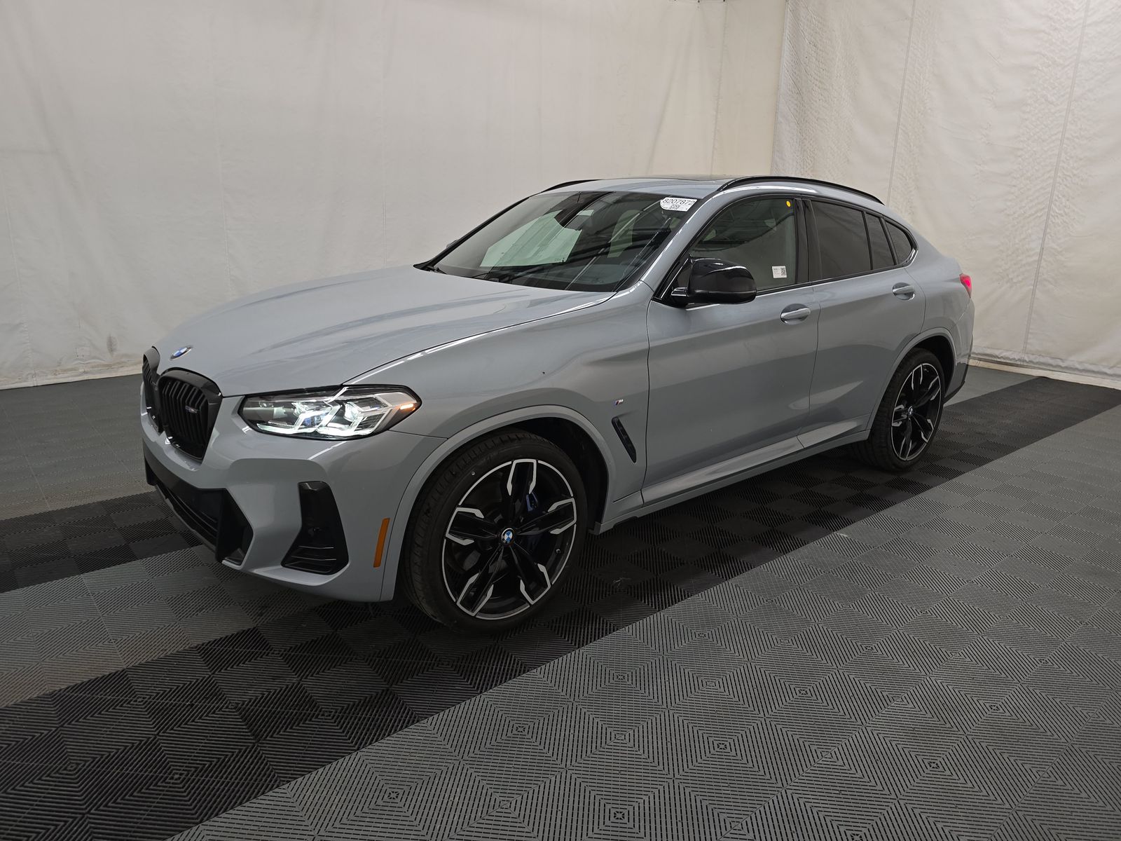 2022 BMW X4 M40i AWD