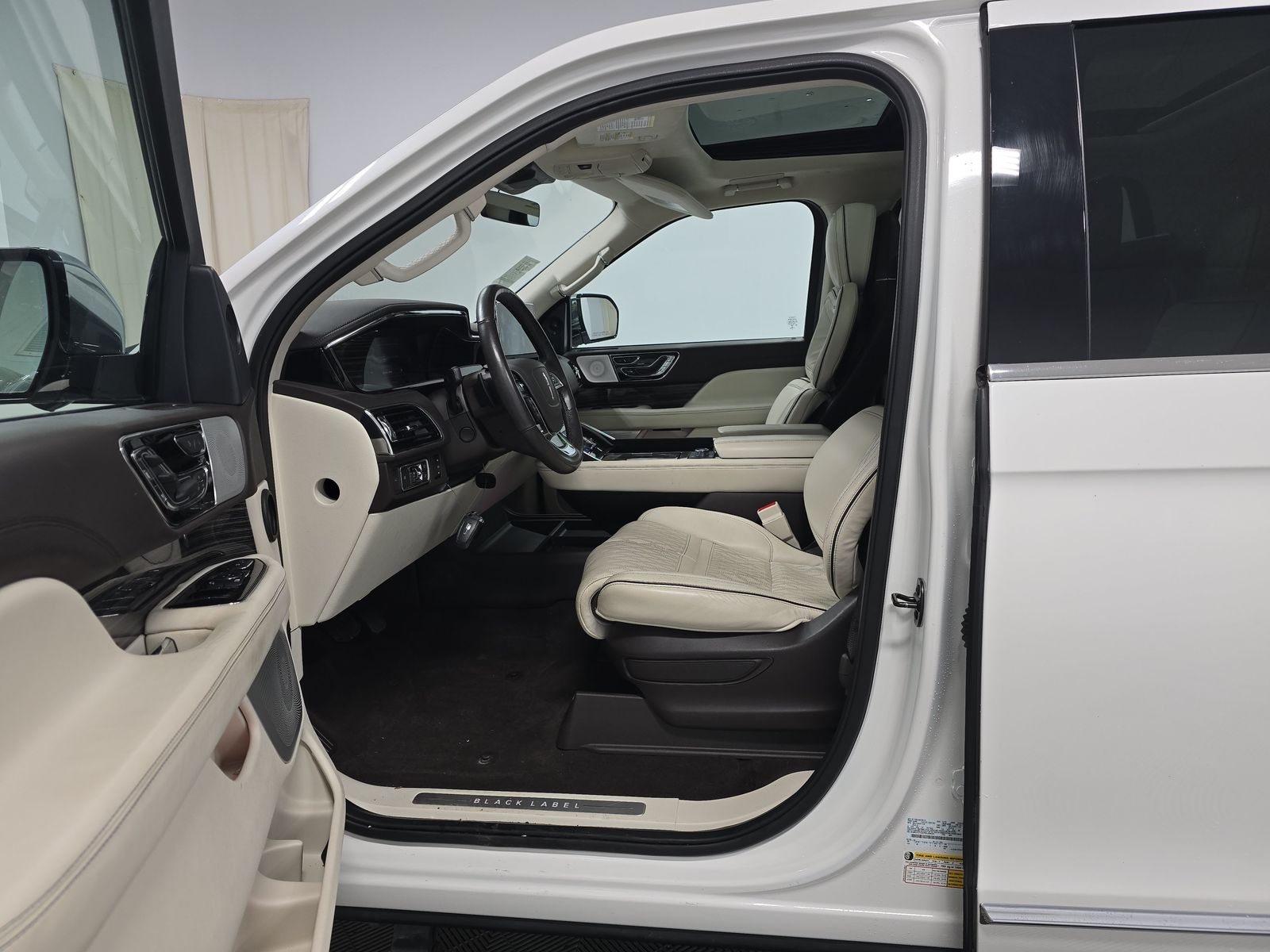 2023 Lincoln Navigator L Black Label AWD