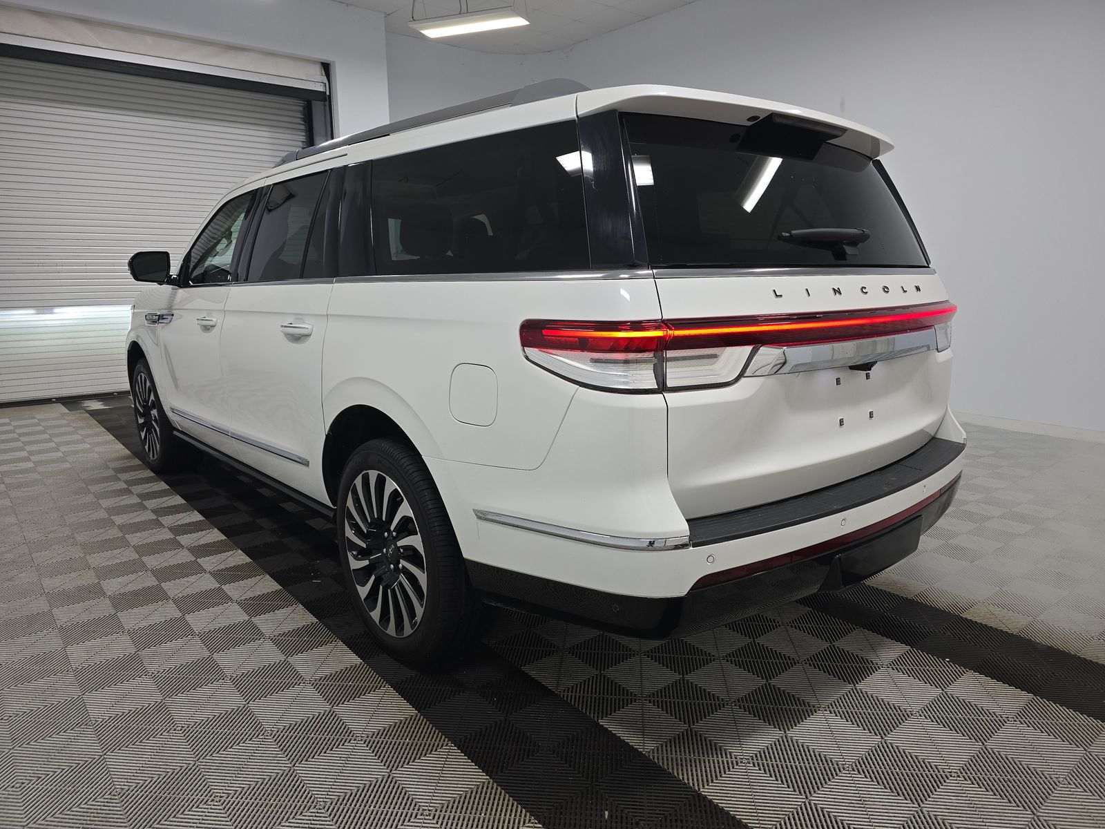 2023 Lincoln Navigator L Black Label AWD