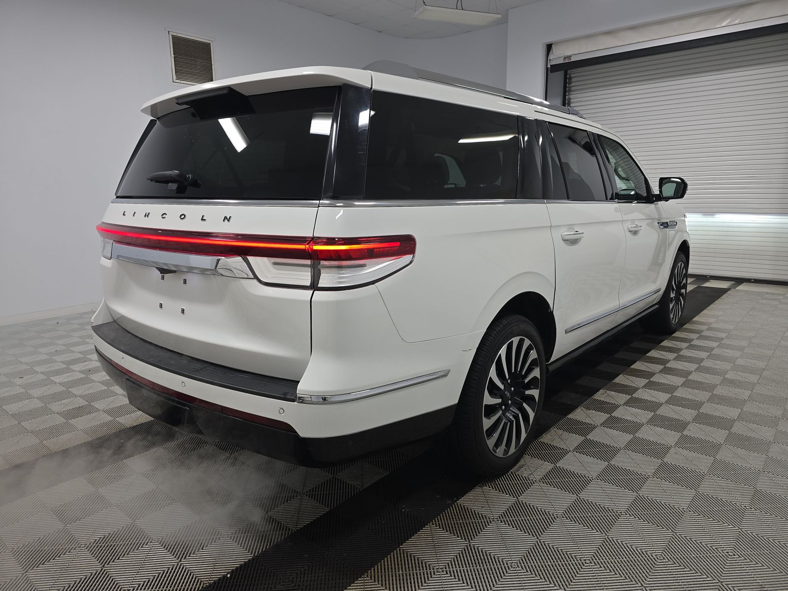 2023 Lincoln Navigator L Black Label AWD