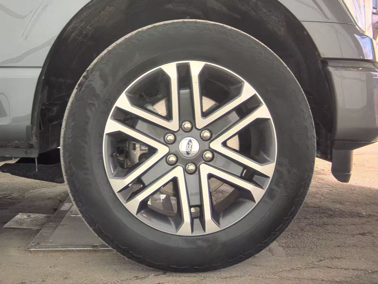 2022 Ford F-150 XL AWD