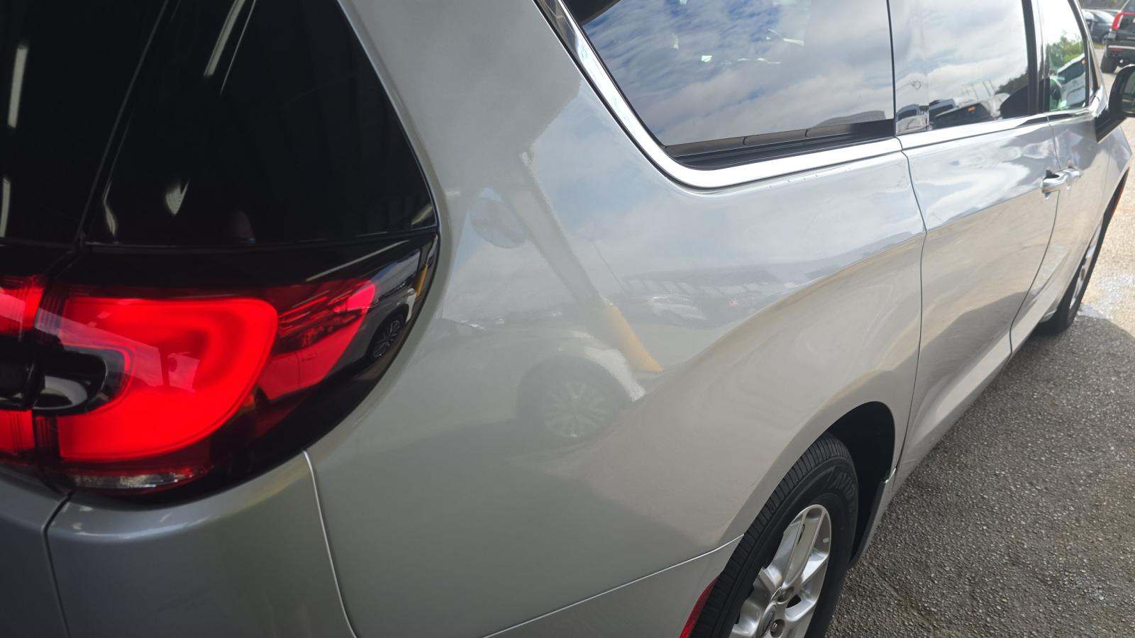 2024 Chrysler Pacifica Touring L FWD