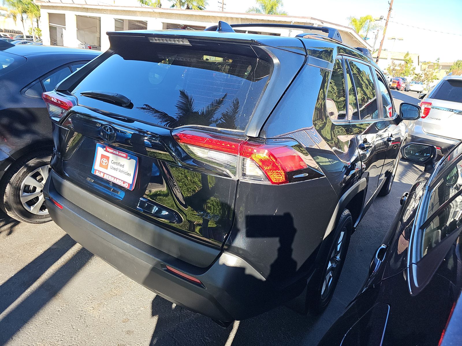 2021 Toyota RAV4 XLE FWD