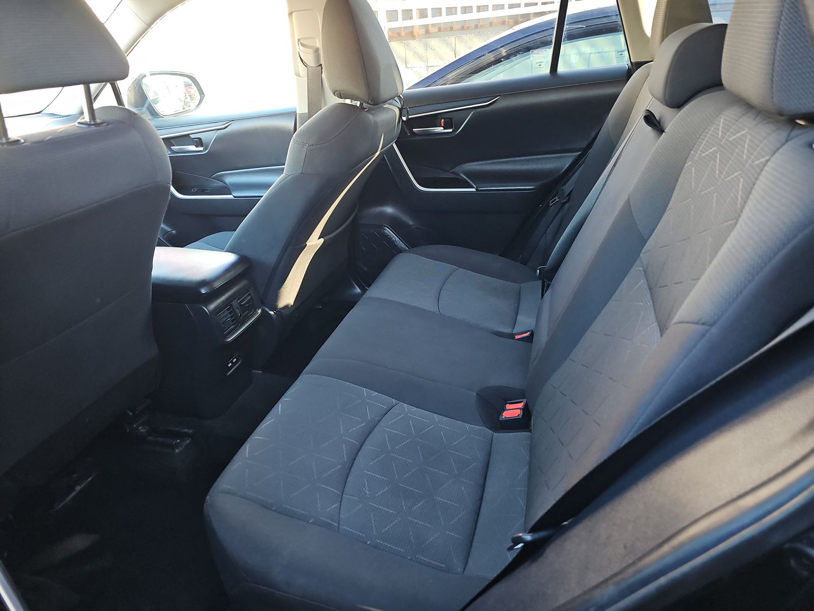 2021 Toyota RAV4 XLE FWD