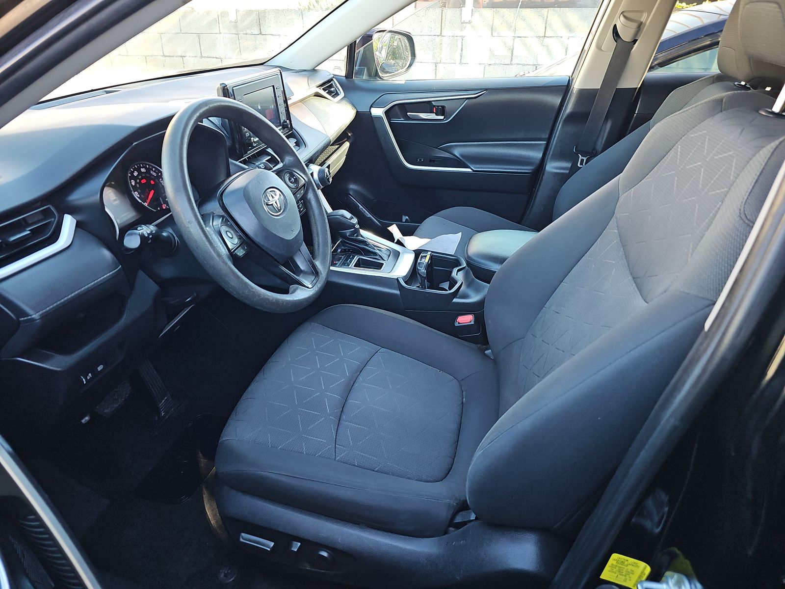 2021 Toyota RAV4 XLE FWD