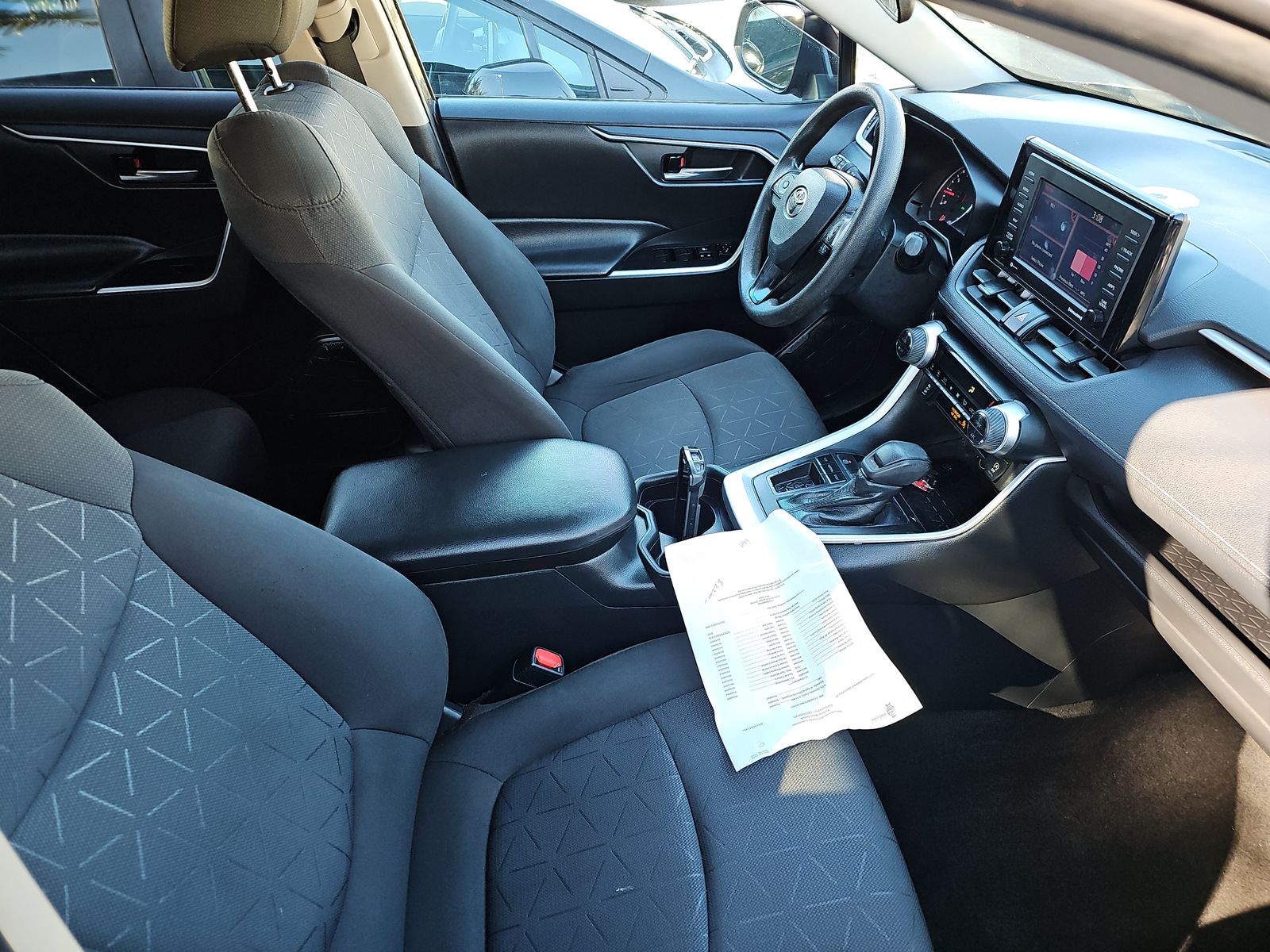 2021 Toyota RAV4 XLE FWD