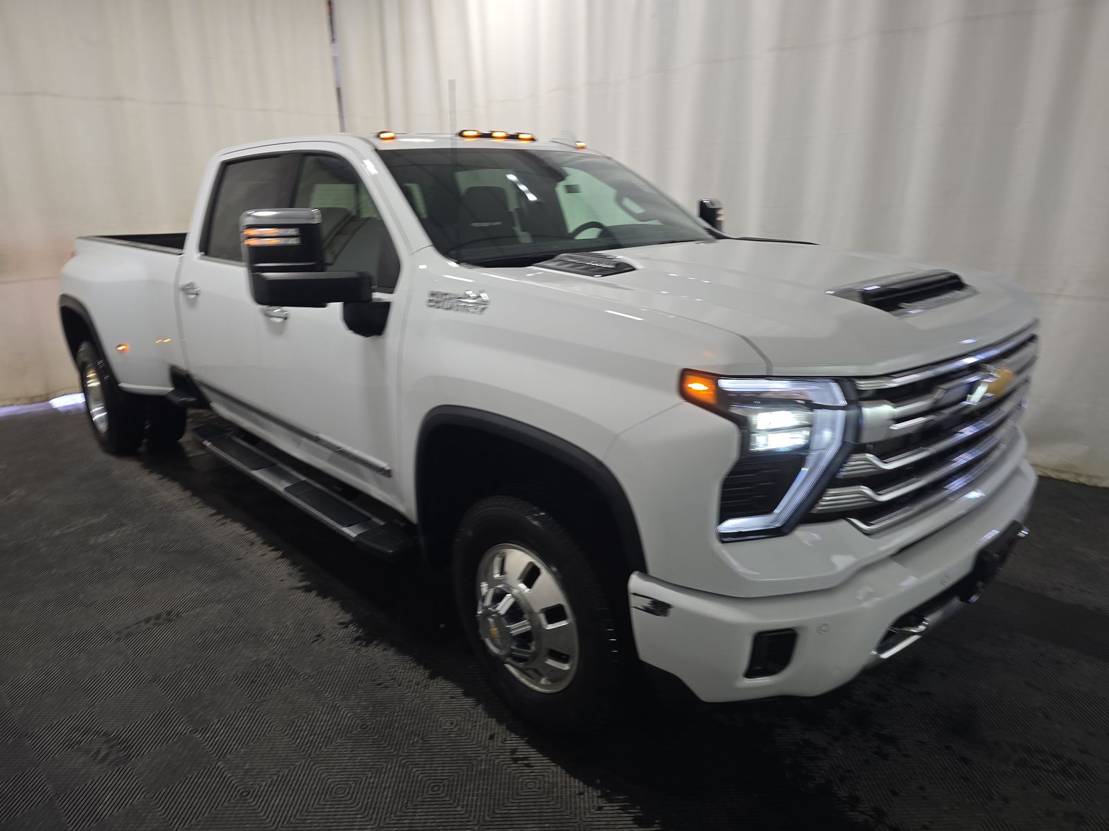 2024 Chevrolet Silverado 3500HD High Country AWD