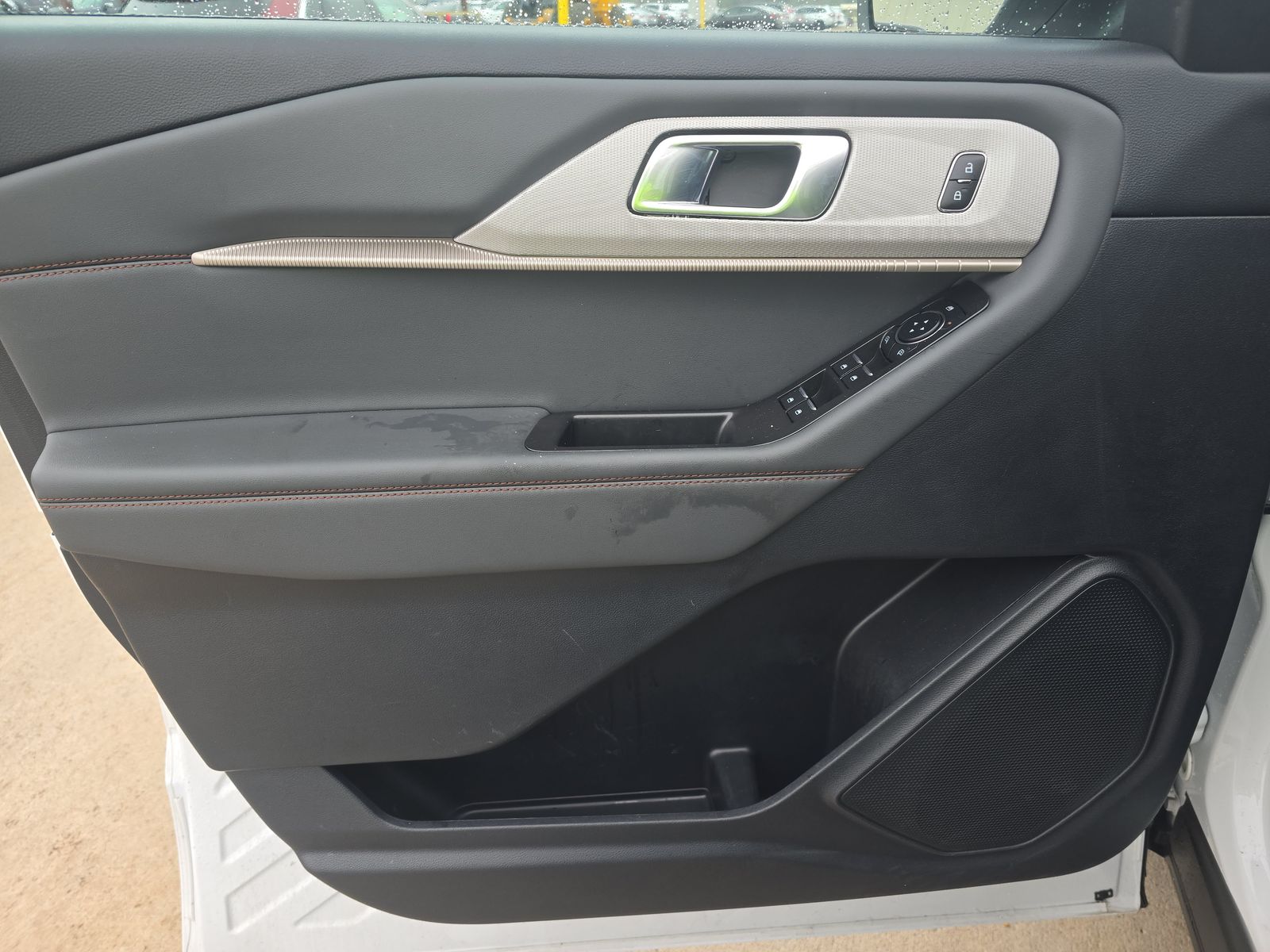 2025 Ford Explorer Active RWD