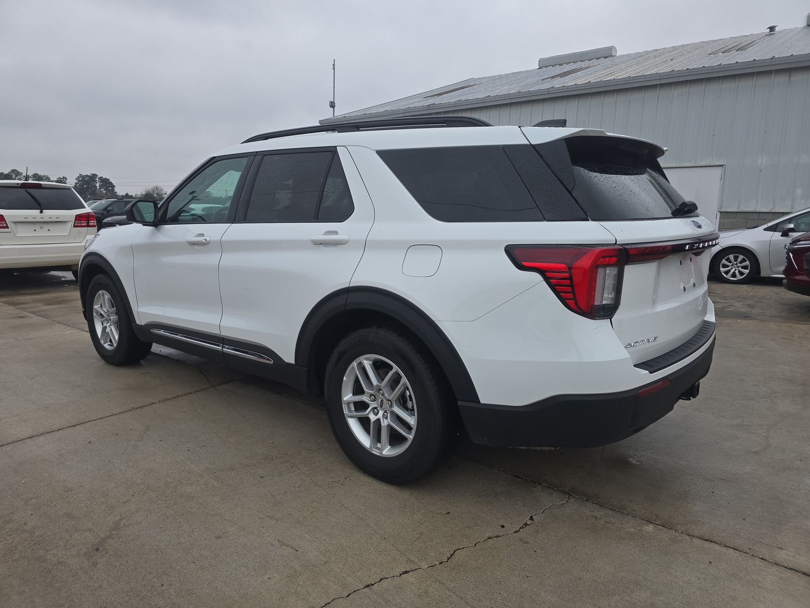 2025 Ford Explorer Active RWD