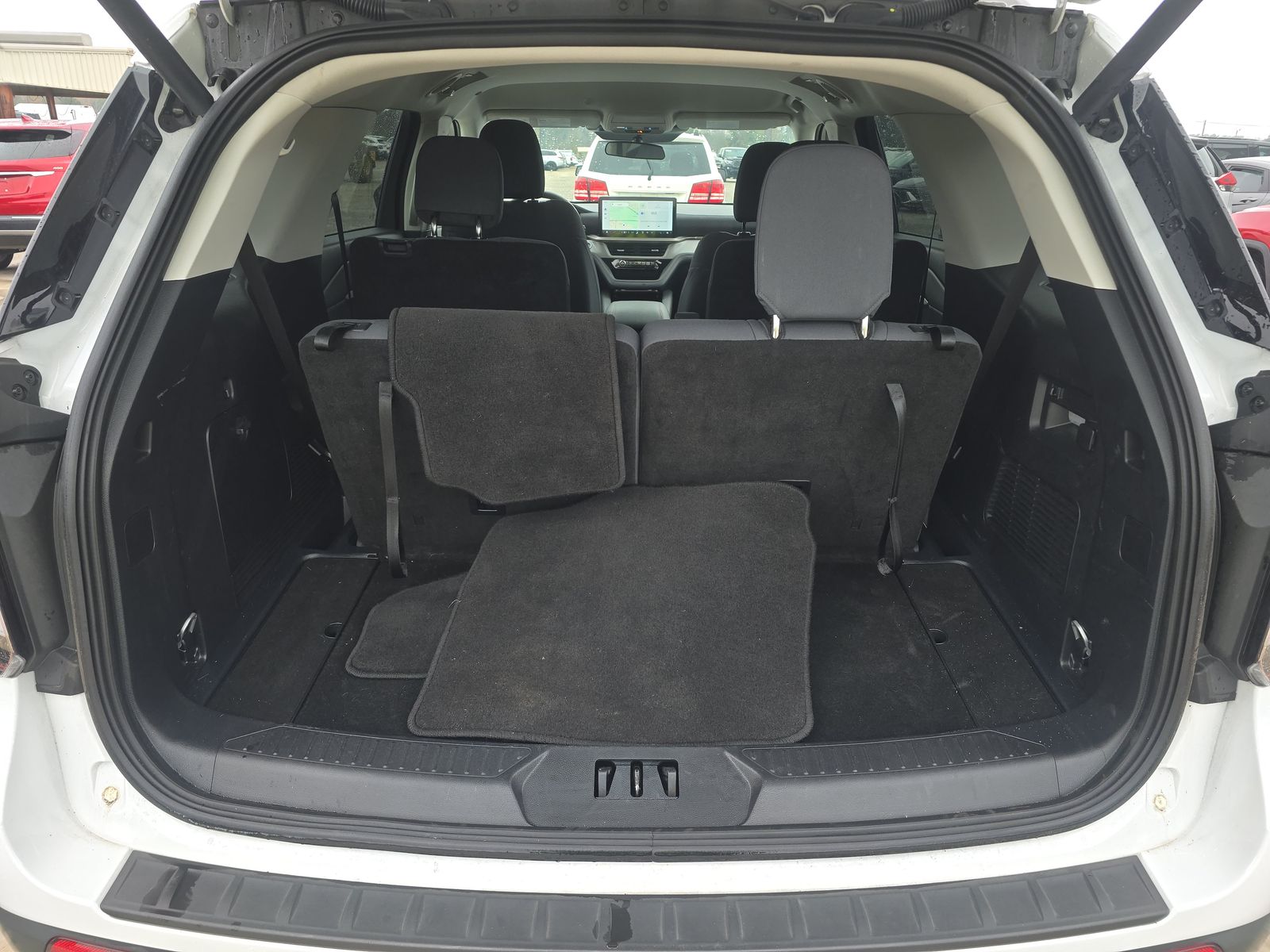 2025 Ford Explorer Active RWD