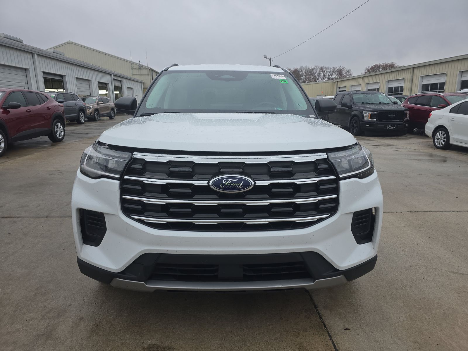 2025 Ford Explorer Active RWD