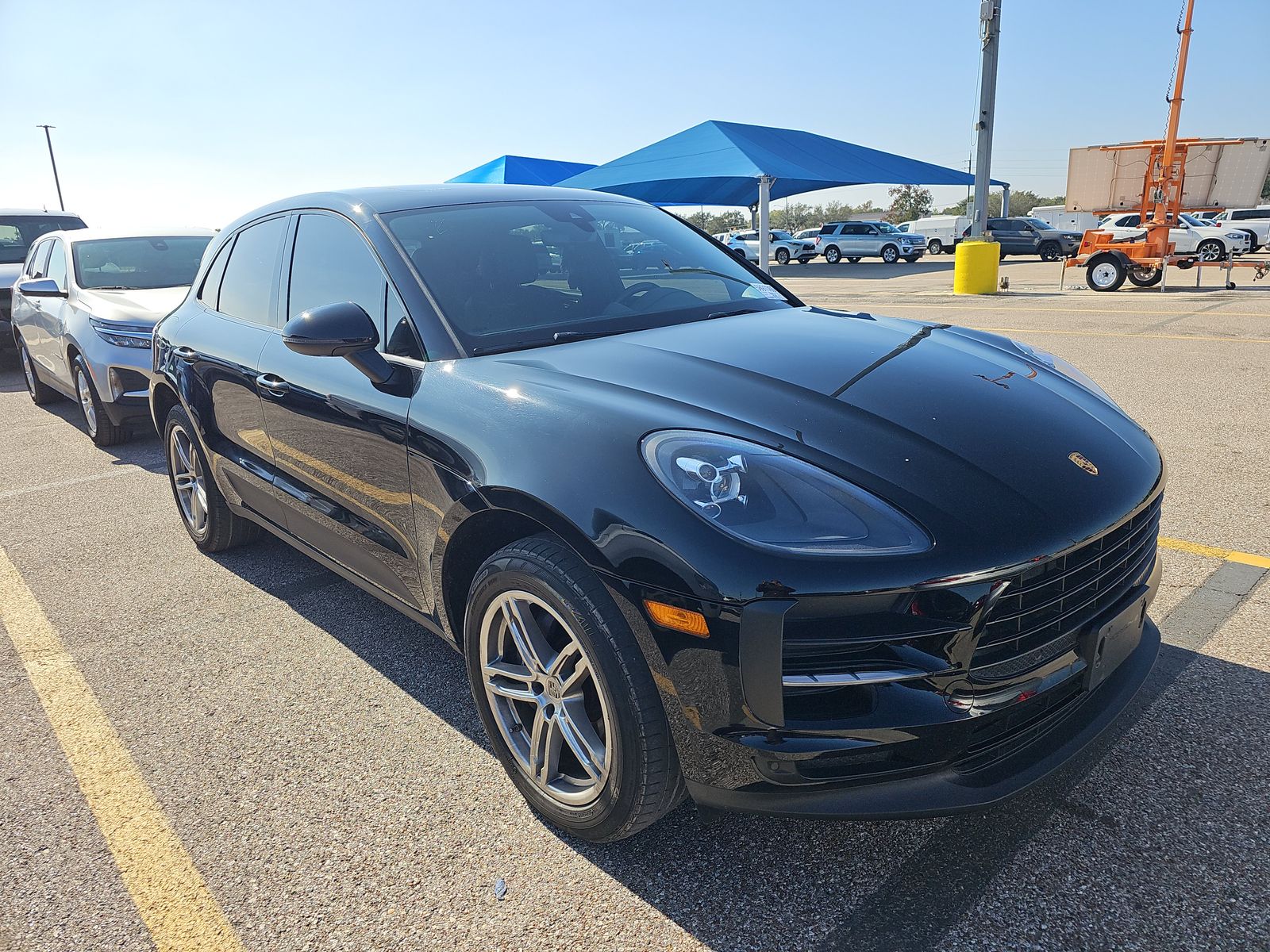 2021 Porsche Macan Base AWD
