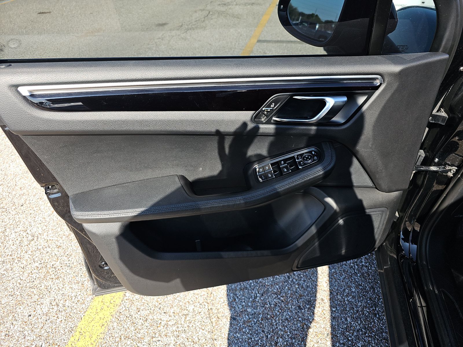 2021 Porsche Macan Base AWD