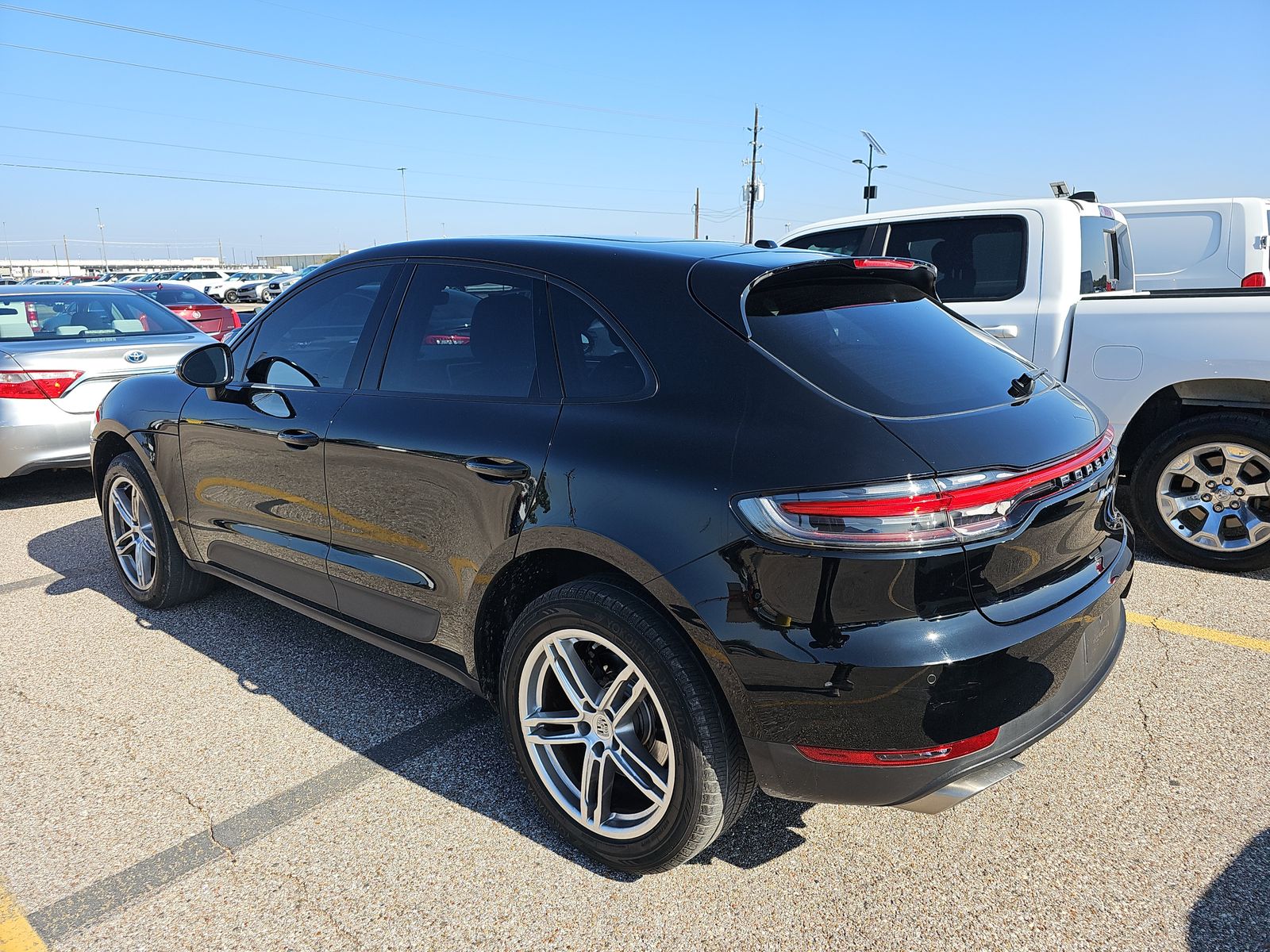 2021 Porsche Macan Base AWD