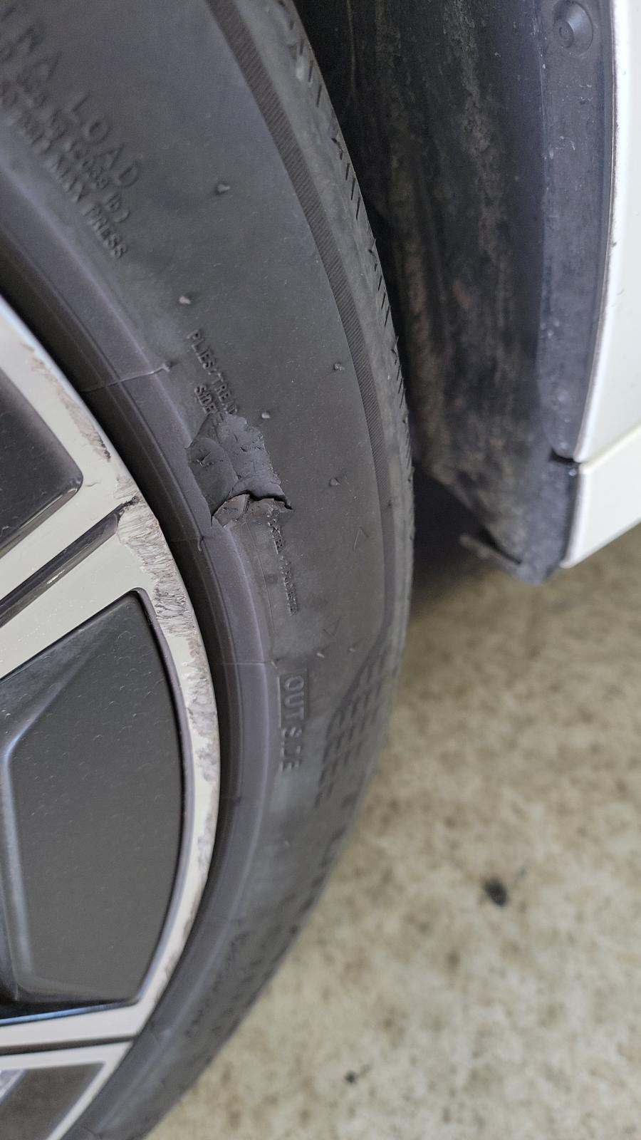 2025 BMW 7 Series 740i RWD