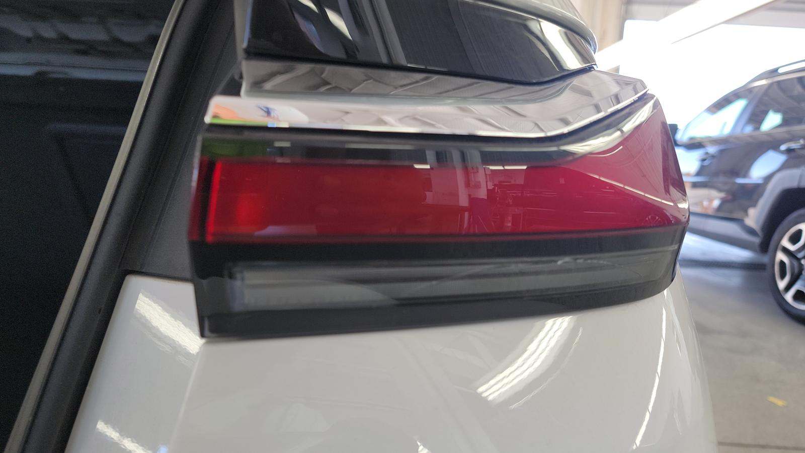 2025 BMW 7 Series 740i RWD