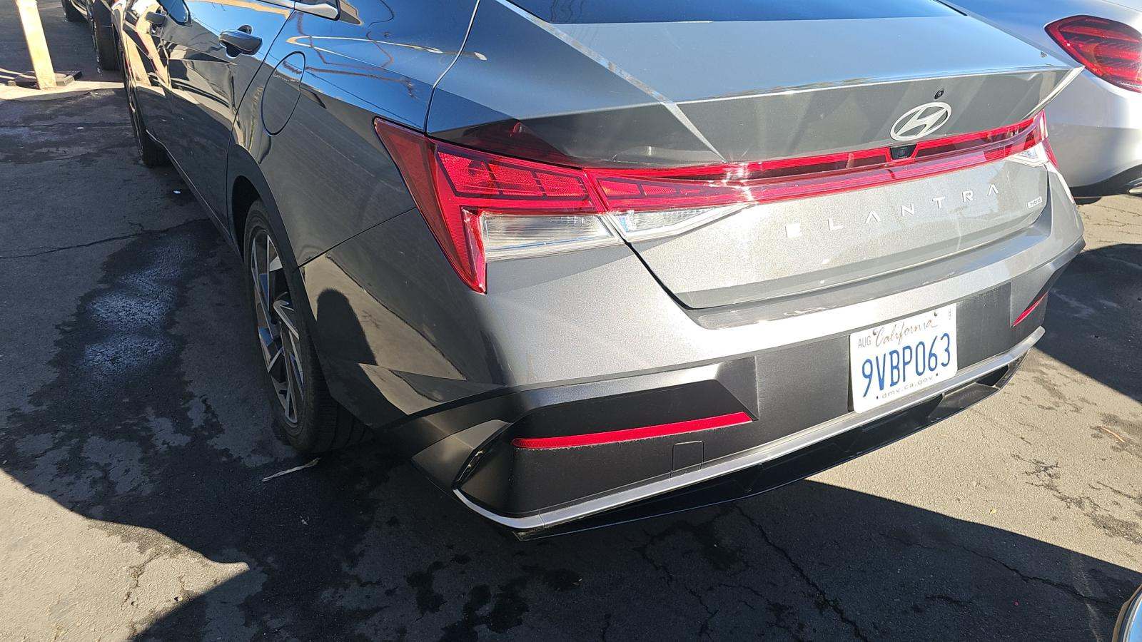 2025 Hyundai Elantra Hybrid Limited FWD