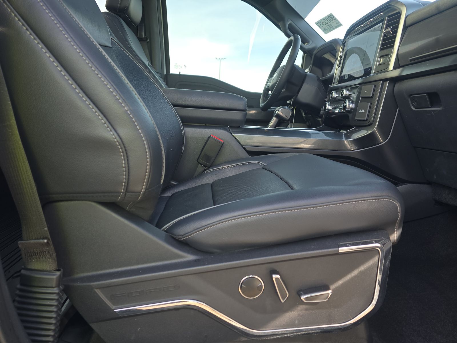 2023 Ford F-150 Lariat AWD