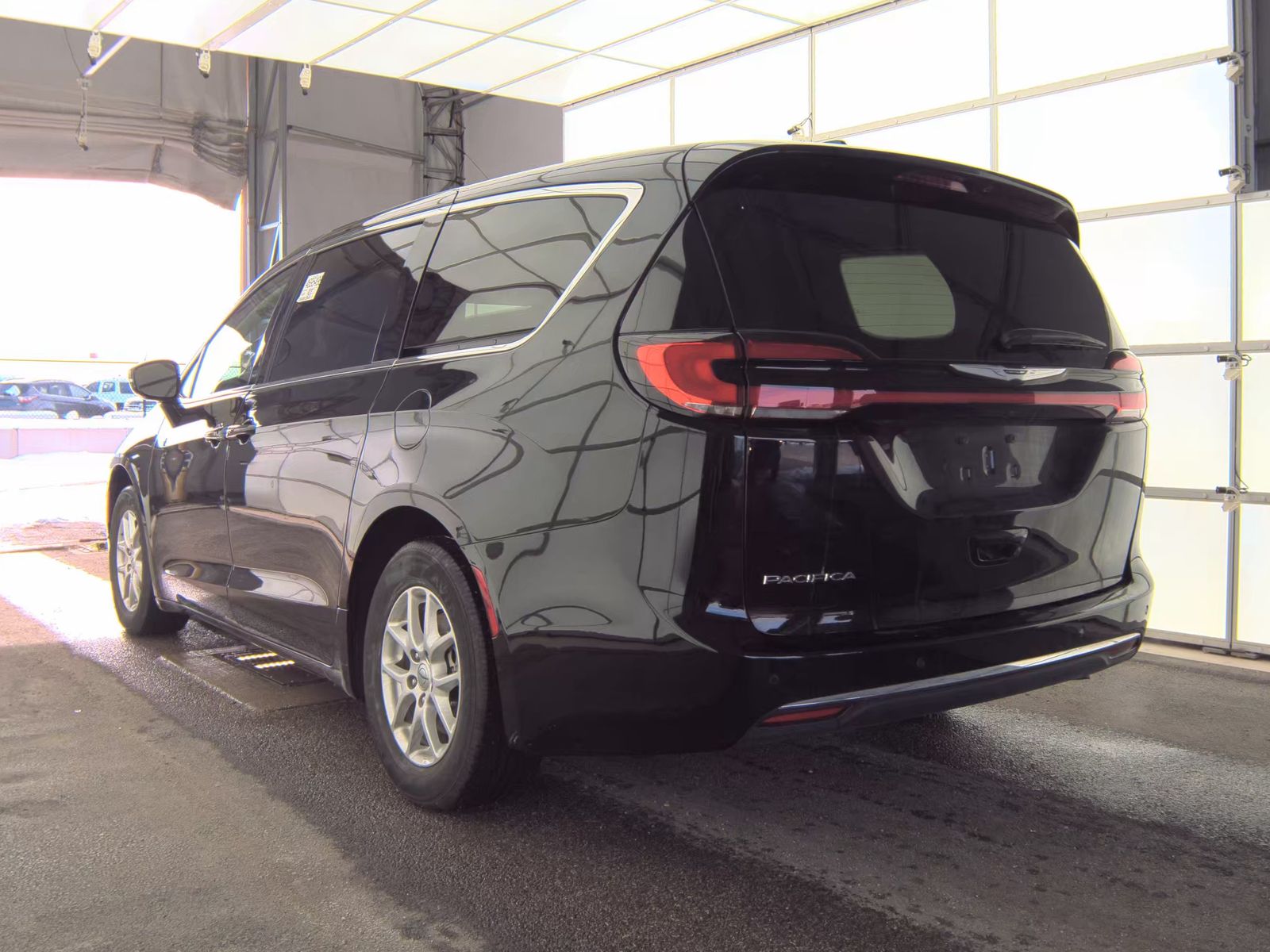 2024 Chrysler Pacifica Touring L FWD