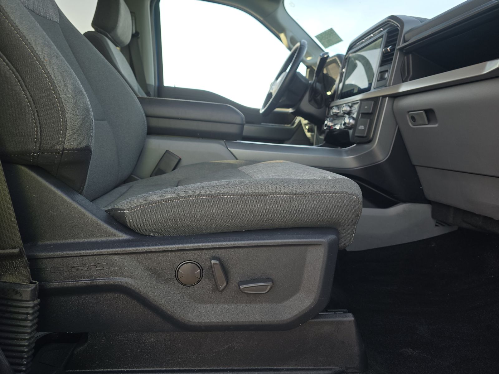 2022 Ford F-150 XLT AWD