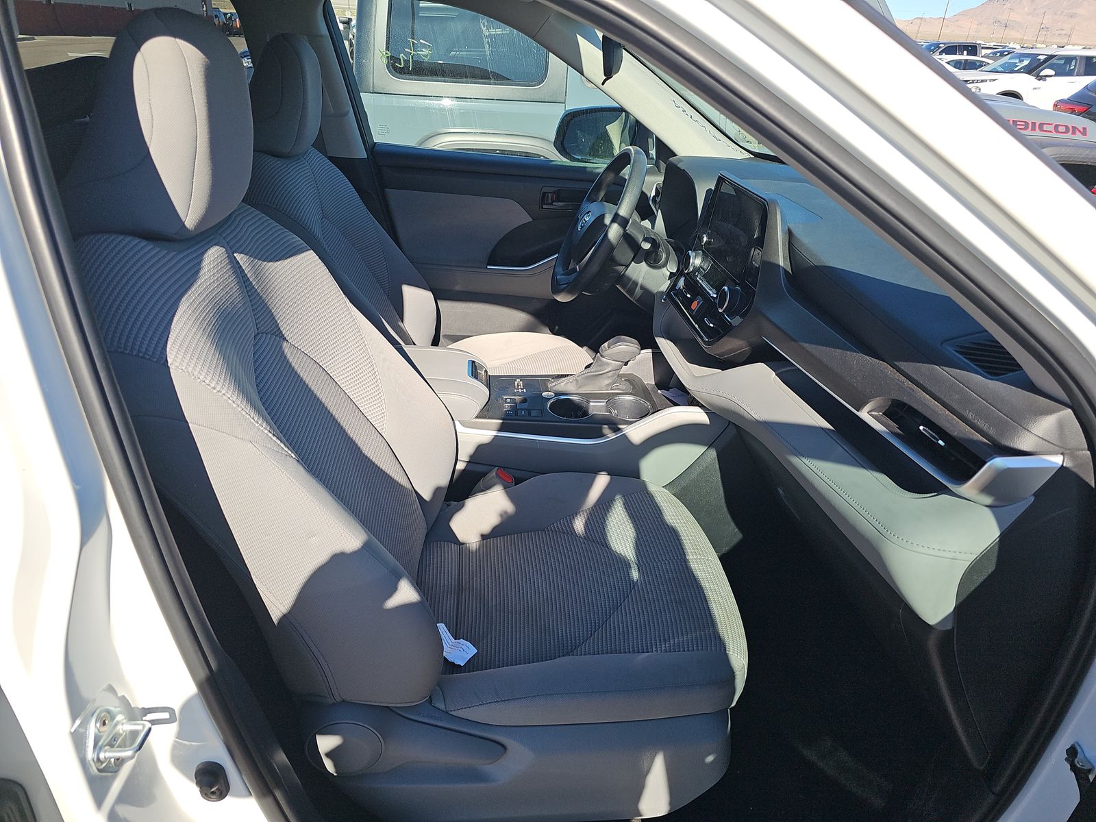 2023 Toyota Highlander L FWD