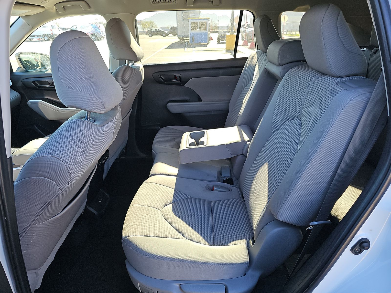 2023 Toyota Highlander L FWD