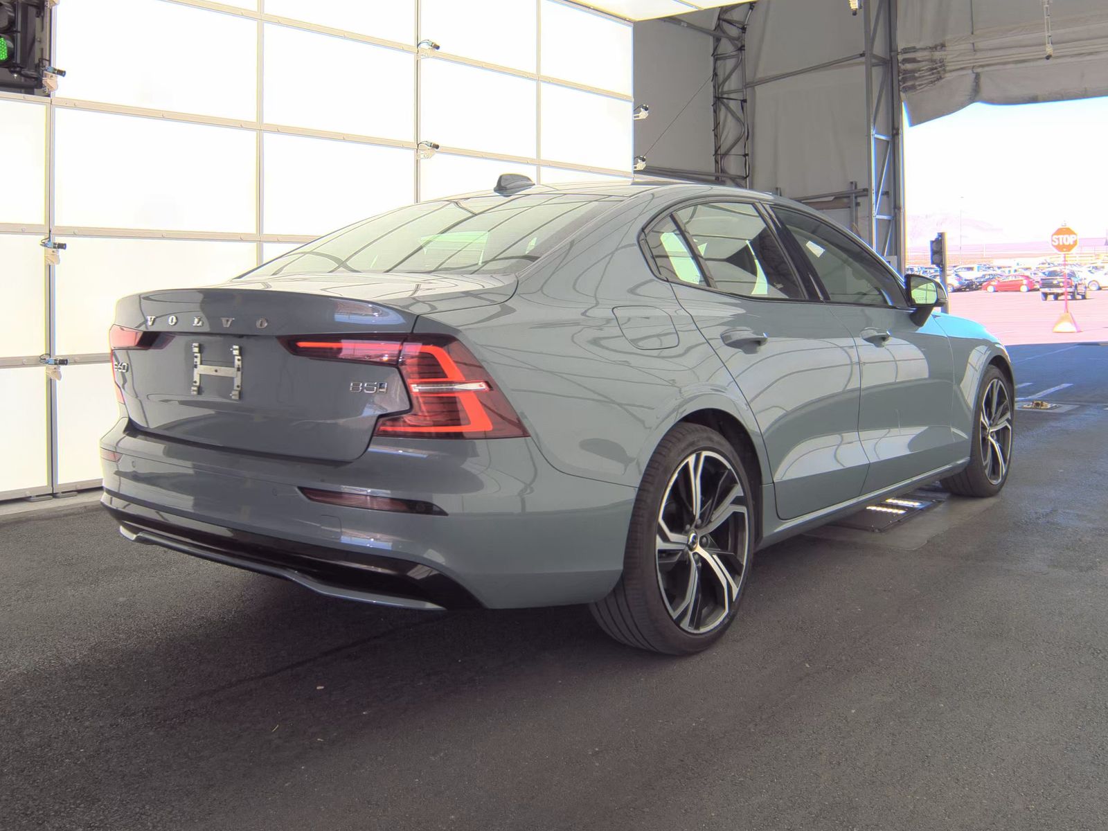 2024 Volvo S60 B5 Core AWD