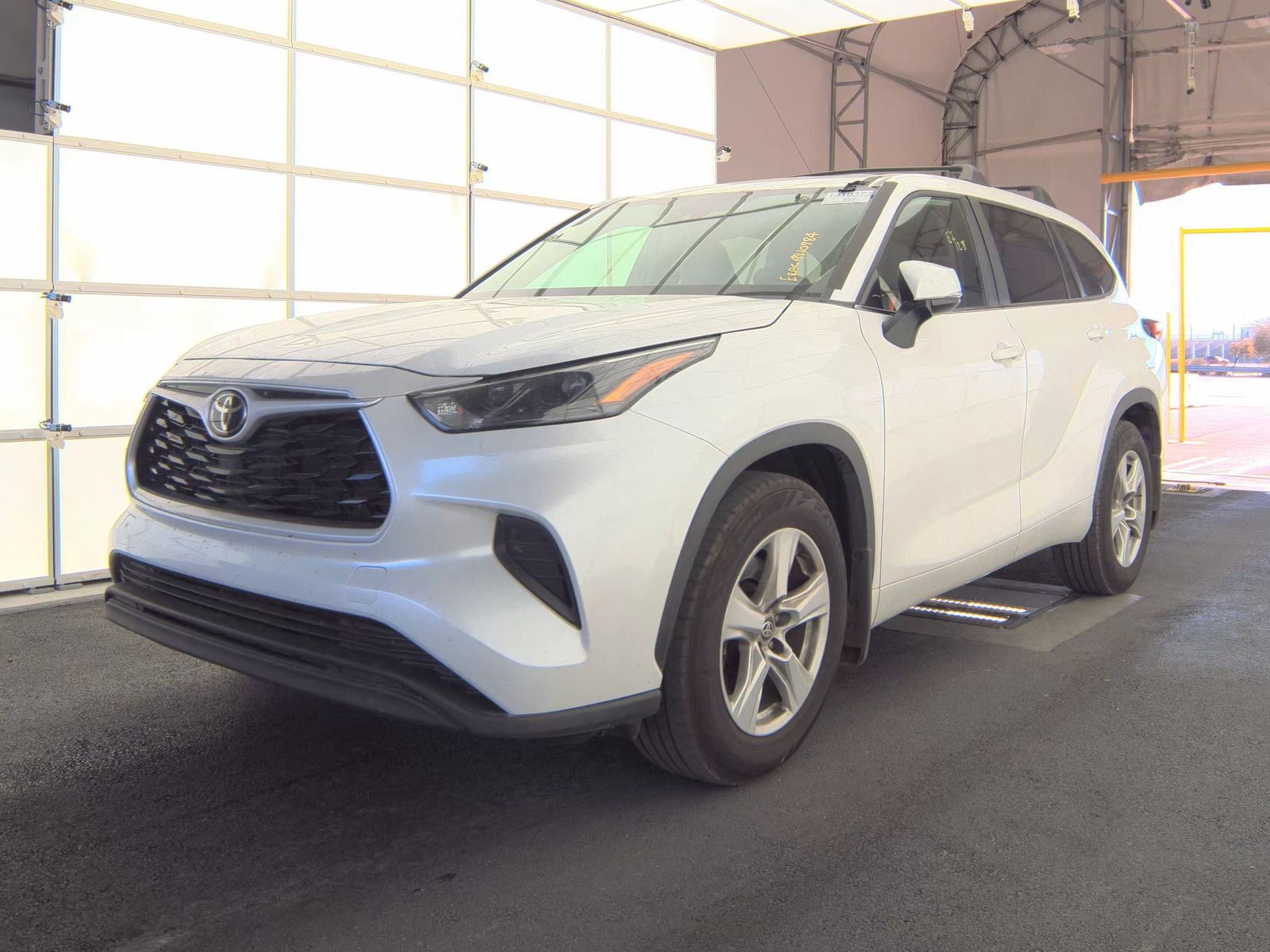 2023 Toyota Highlander L FWD