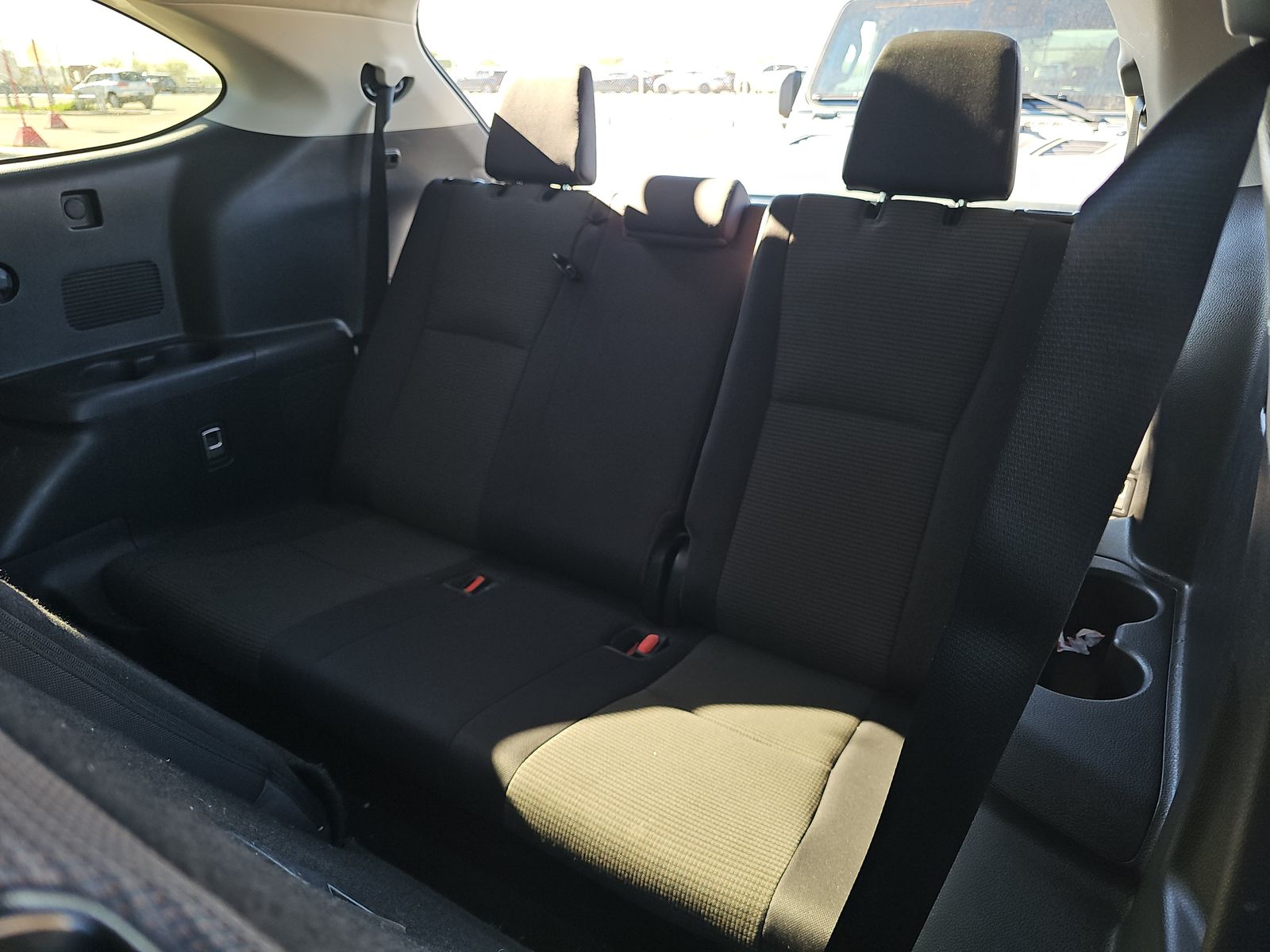 2023 Toyota Highlander LE FWD