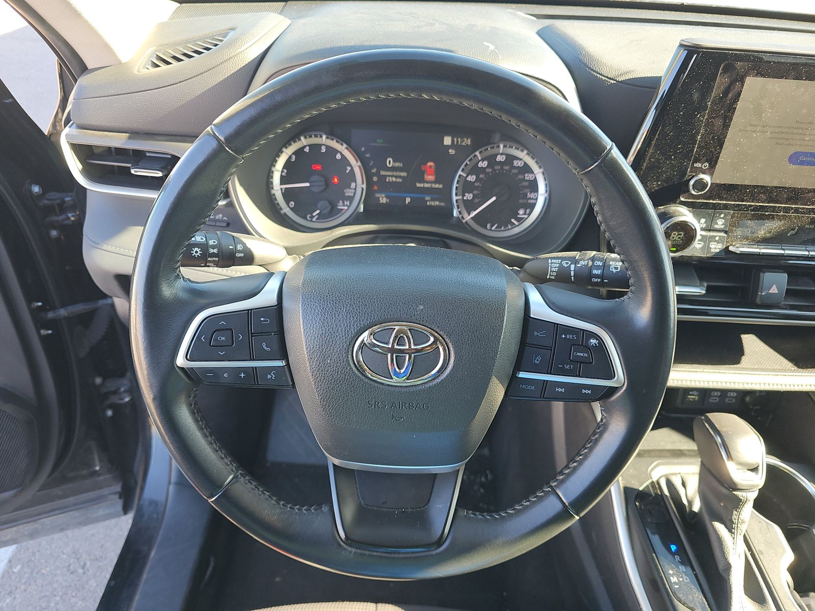 2023 Toyota Highlander LE FWD