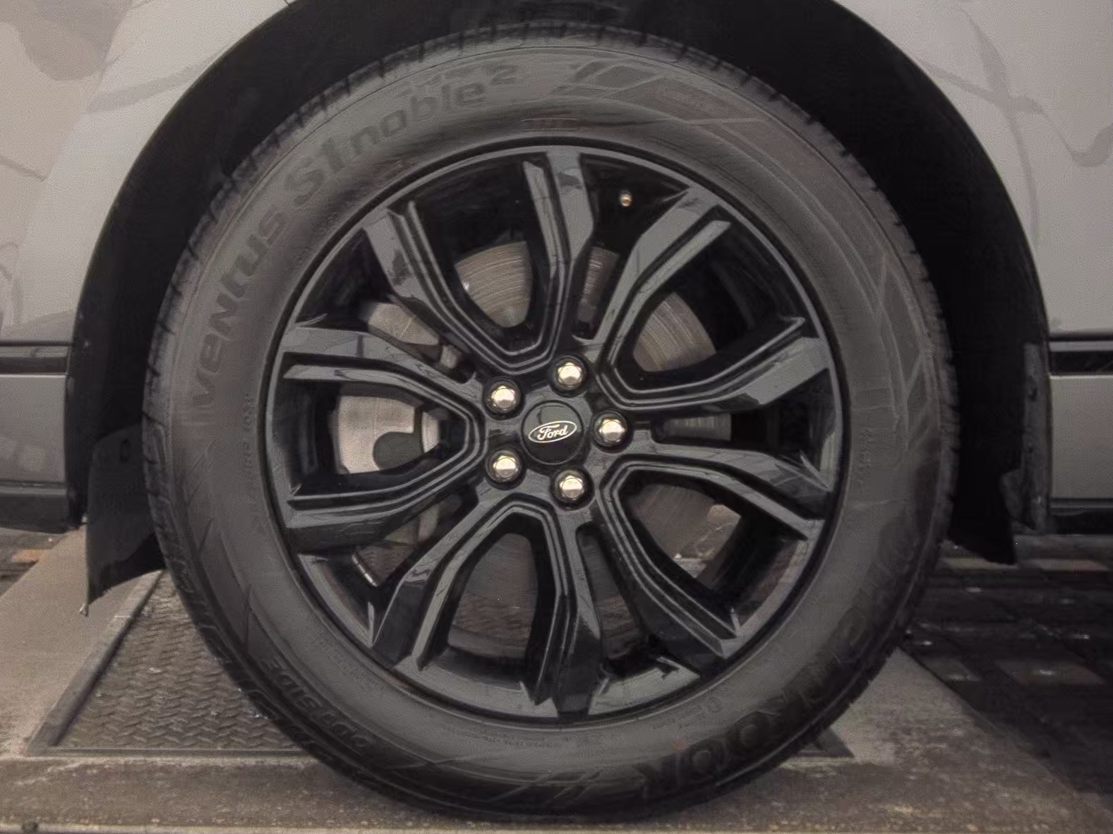 2024 Ford Edge SE AWD