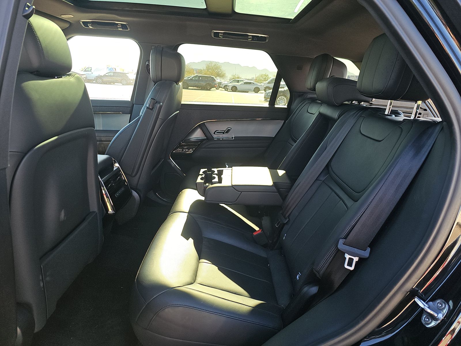 2025 Land Rover Range Rover Sport SE AWD