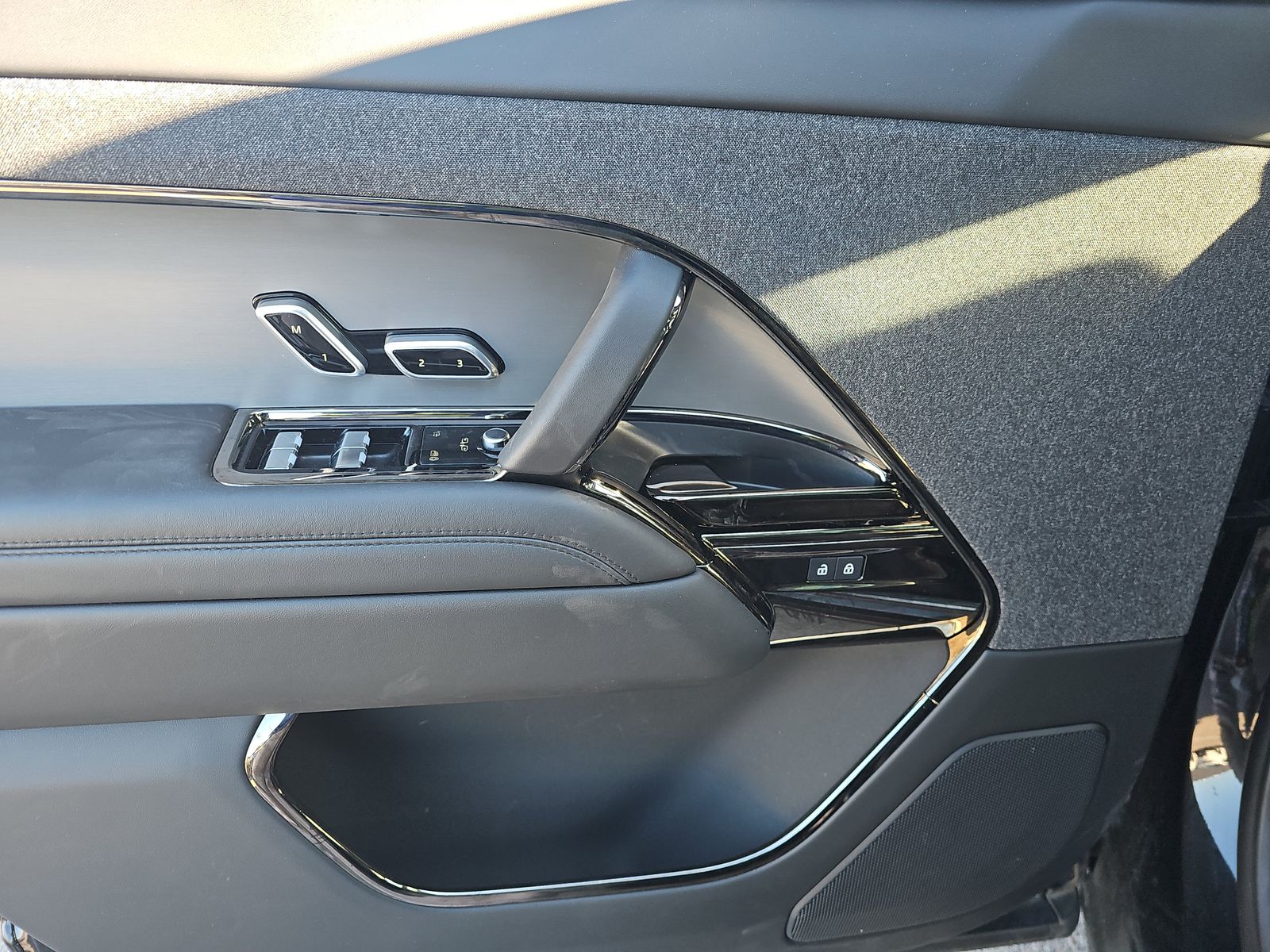 2025 Land Rover Range Rover Sport SE AWD