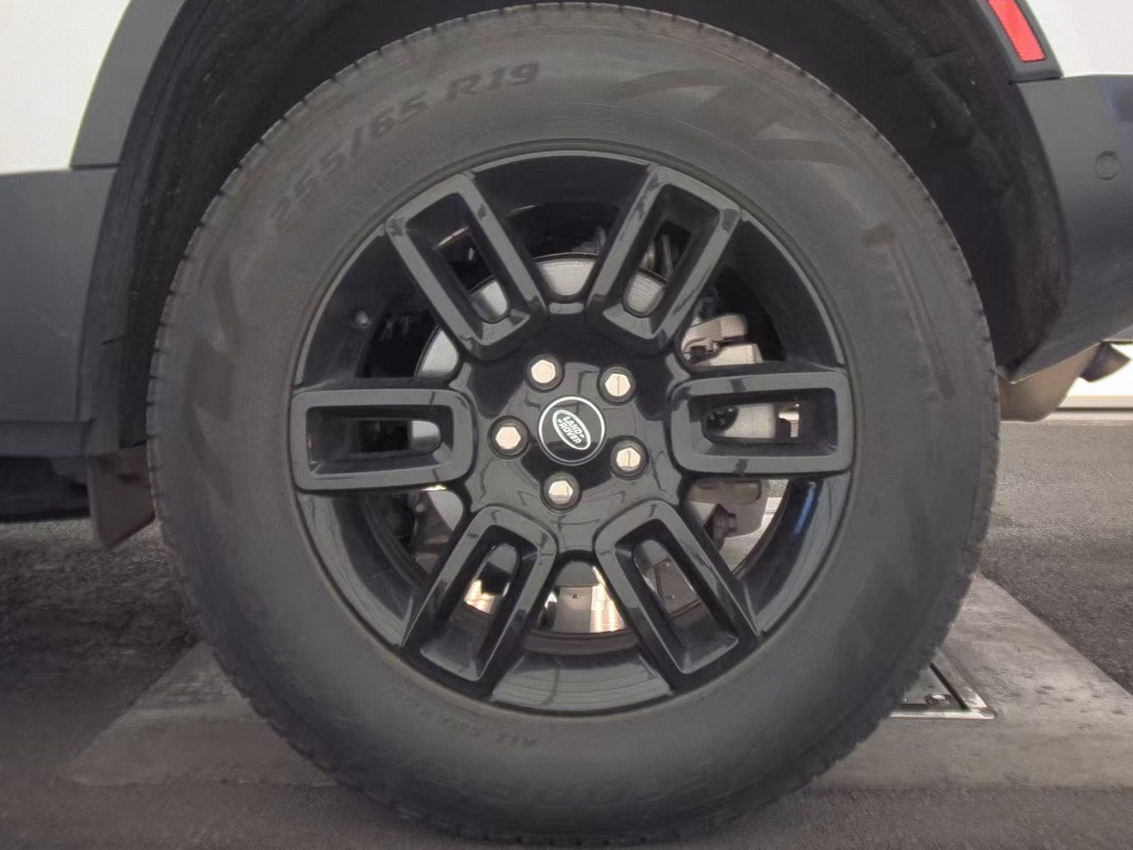 2024 Land Rover Defender 110 S AWD