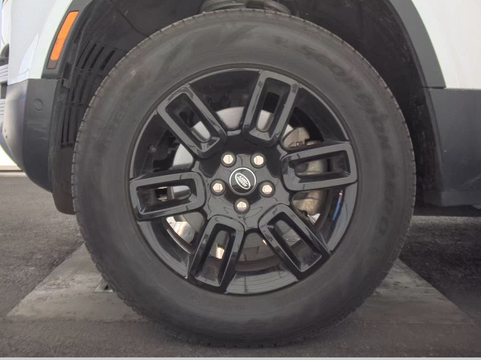 2024 Land Rover Defender 110 S AWD